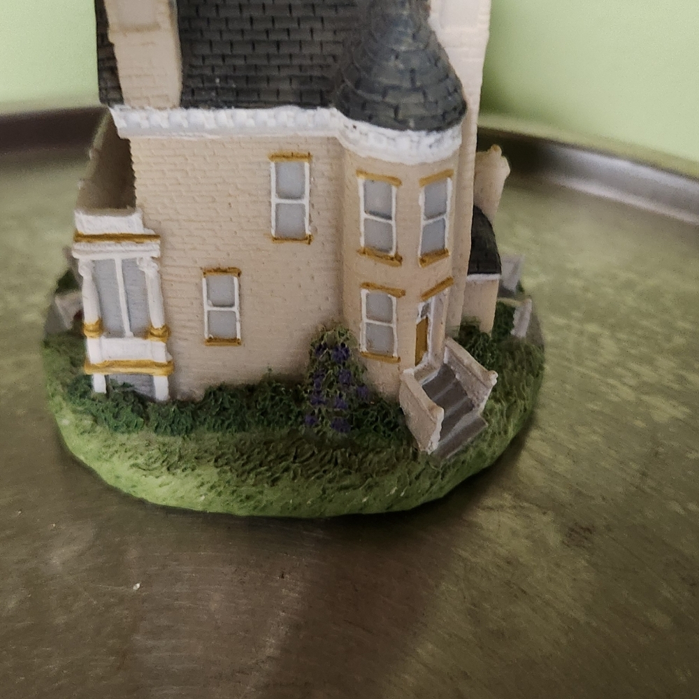 3 Piece Peebles Collection  1993 -1995 Pink House, Church  and Tobacco Barn - Picture 3 of 16